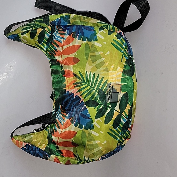 Tahari Handbags - TAHARI TROPICAL PALM FROND PRINT CROSSBODY/SHOULDER BAG
